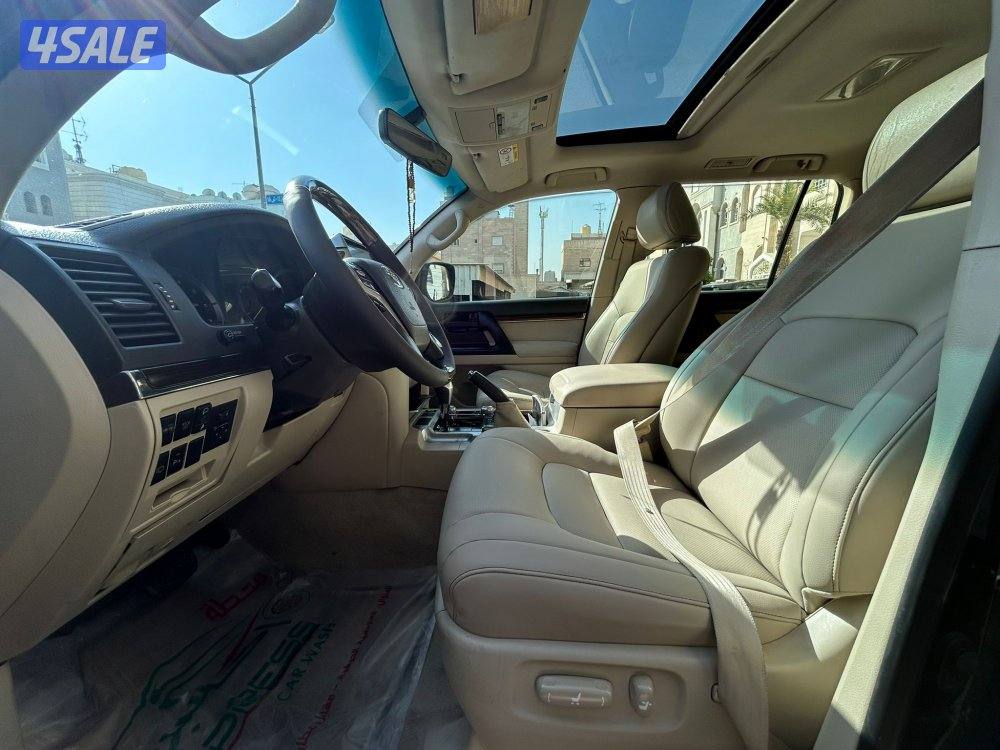 للبيع تويوتا لاند كروزر 
Grand Touring8