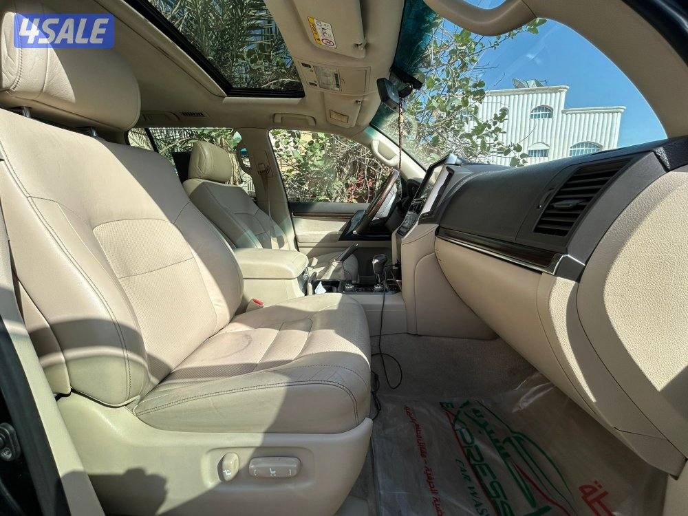 للبيع تويوتا لاند كروزر 
Grand Touring11
