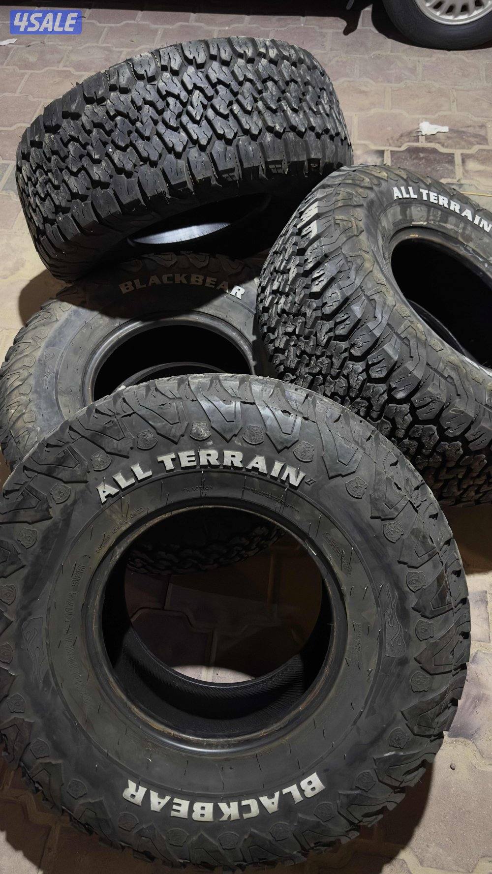 للبيع 4 تواير بلاك بير 33/12.5/رنق15 حجري مخزنه مكان ممتاز انظاف جداً4