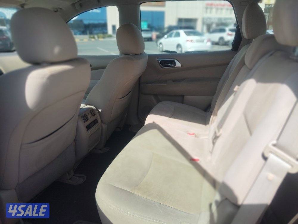 نيسان باثفايندر 2015 لون رمادي عداد ٢٧١ بحاله ممتازه5