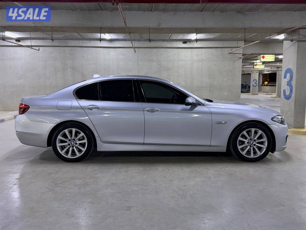 بي ام دبليو 528i م 2015 فل اوبشن اعلى فئة صبغ الوكالة . وارد الوكالة4