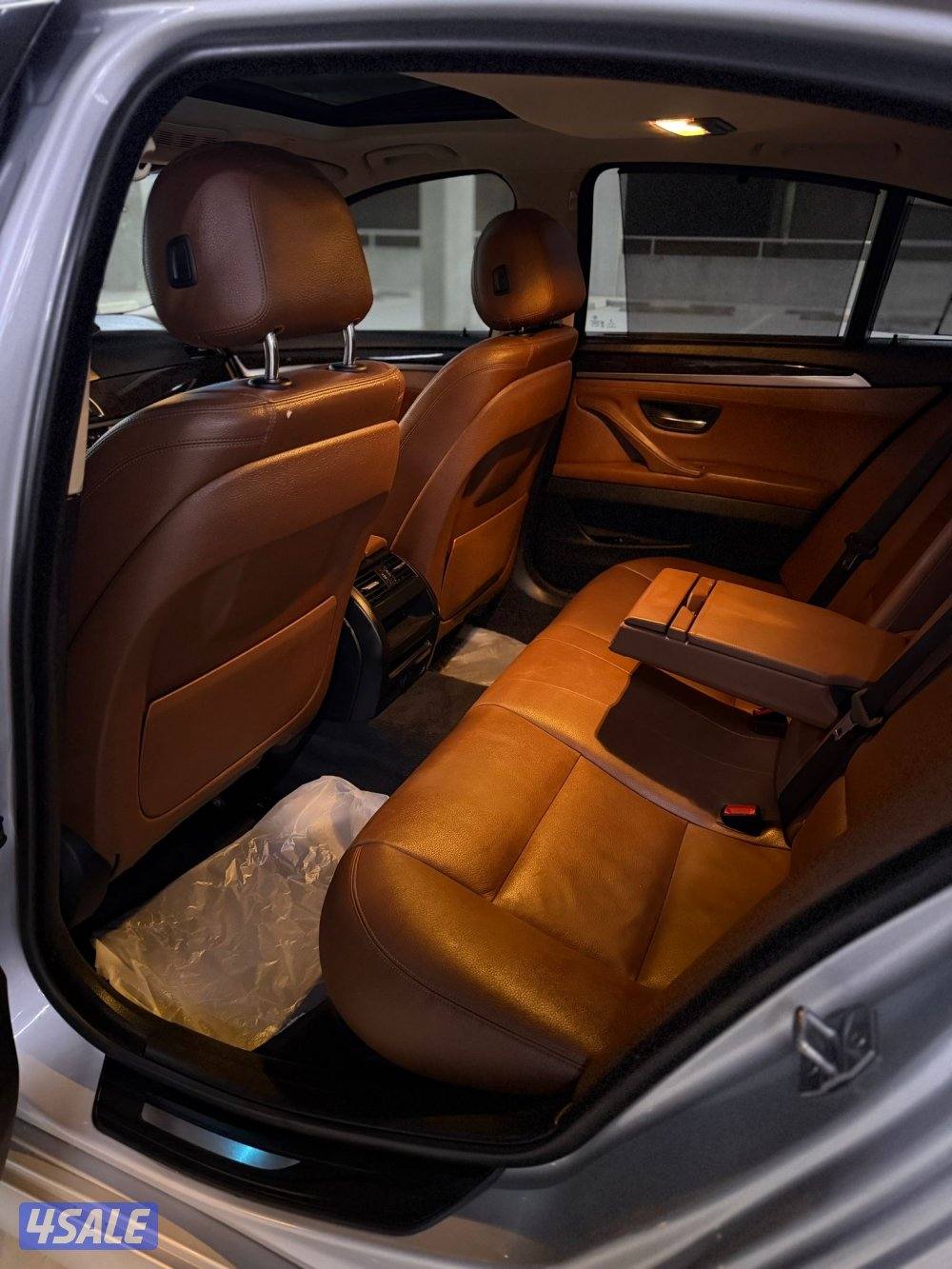 بي ام دبليو 528i م 2015 فل اوبشن اعلى فئة صبغ الوكالة . وارد الوكالة13