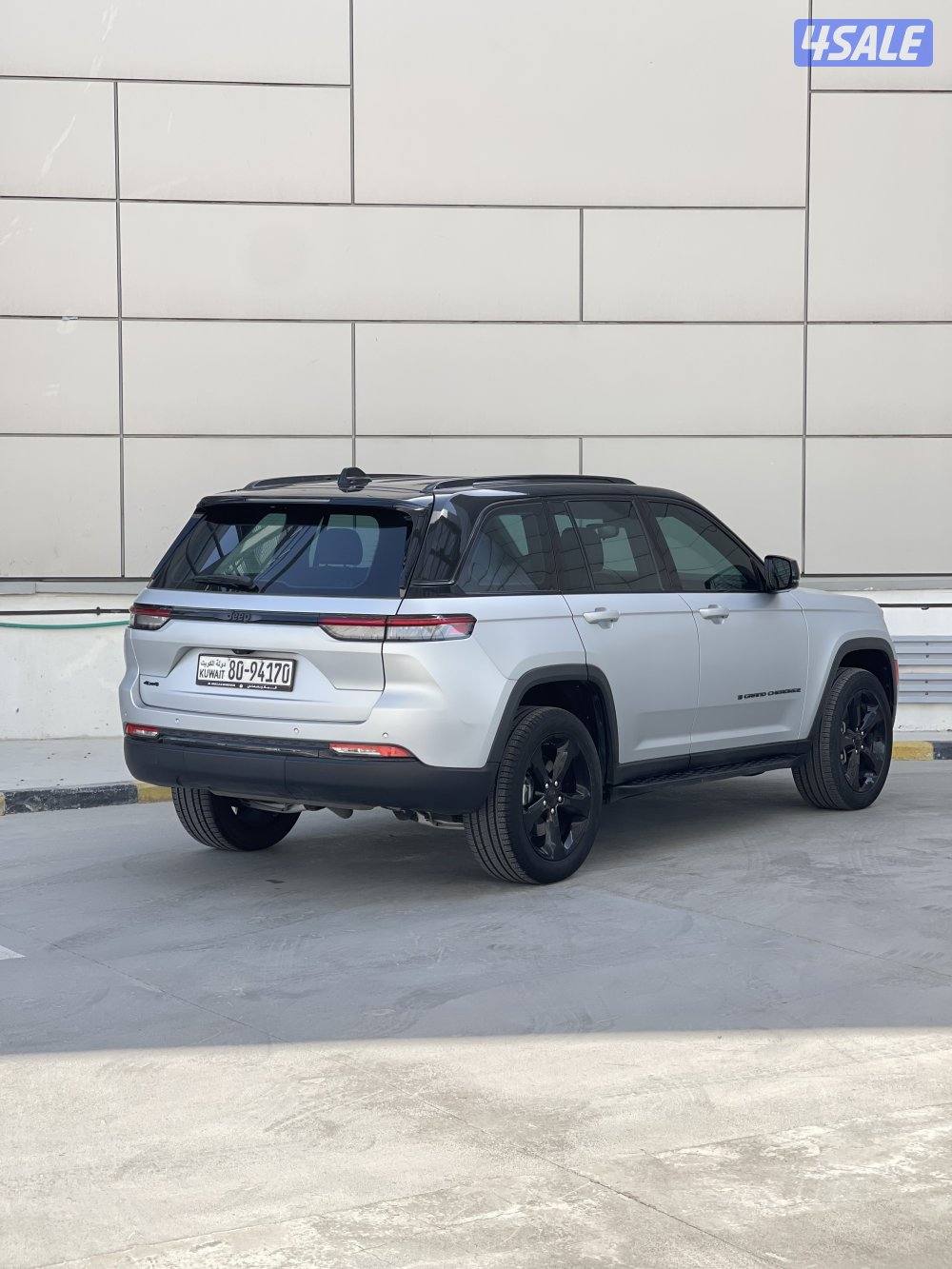 للبيع جيب شيروكي Altitude 4x4 موديل. 2024 وارد الوكالة صبغ الوكالة5