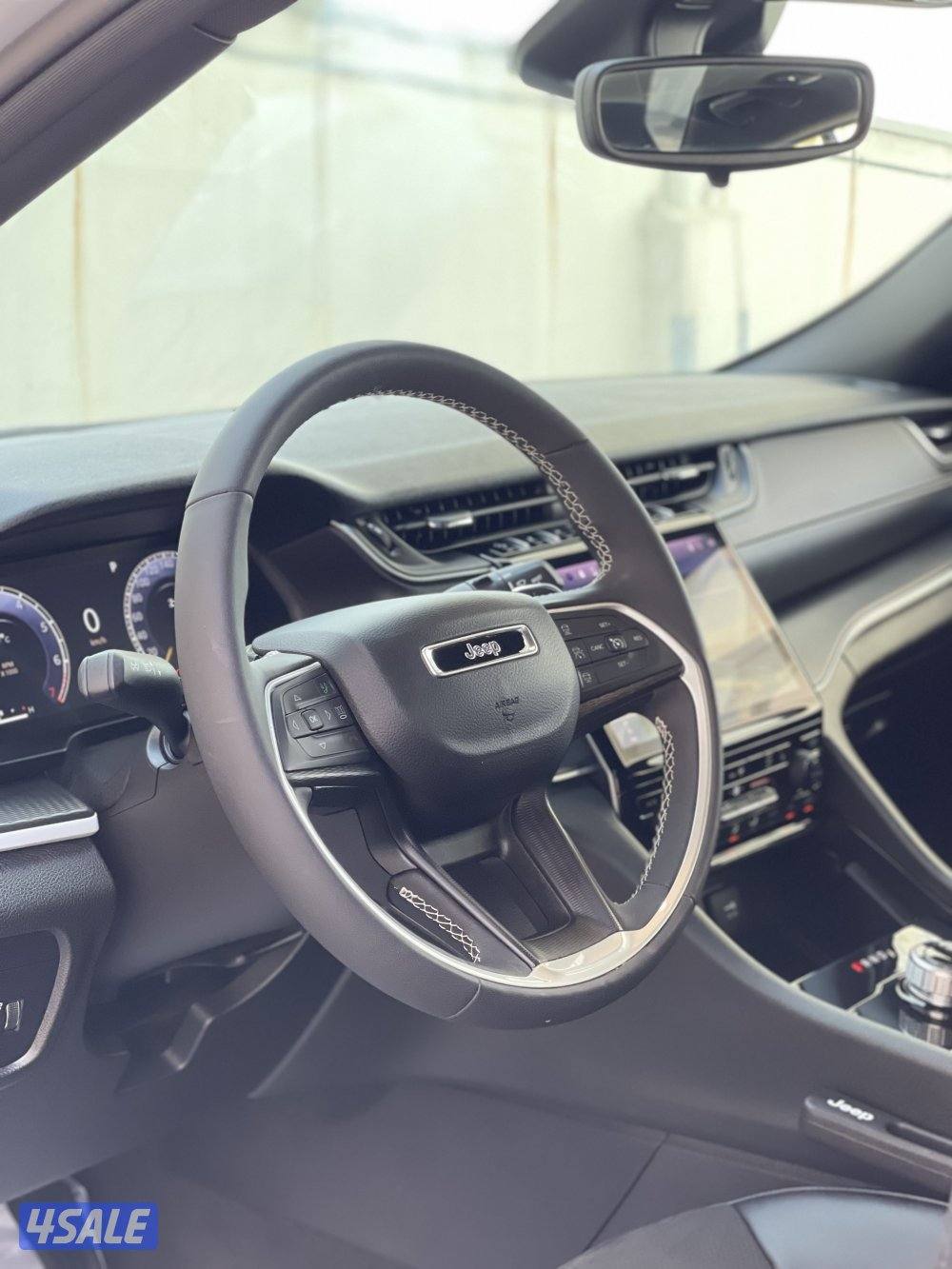 للبيع جيب شيروكي Altitude 4x4 موديل. 2024 وارد الوكالة صبغ الوكالة6