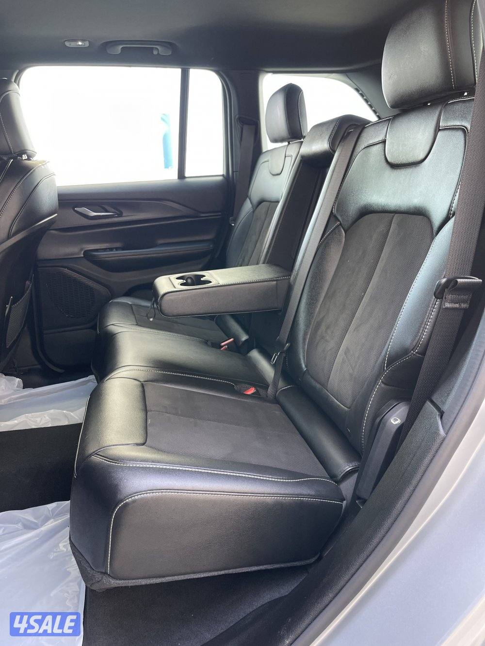 للبيع جيب شيروكي Altitude 4x4 موديل. 2024 وارد الوكالة صبغ الوكالة12