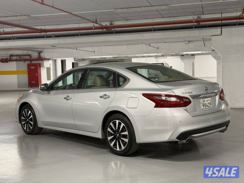 نيسان التيما SL موديل 2018 عداد 198 الف كم بحالة الوكاله فل فتحه شاشه2