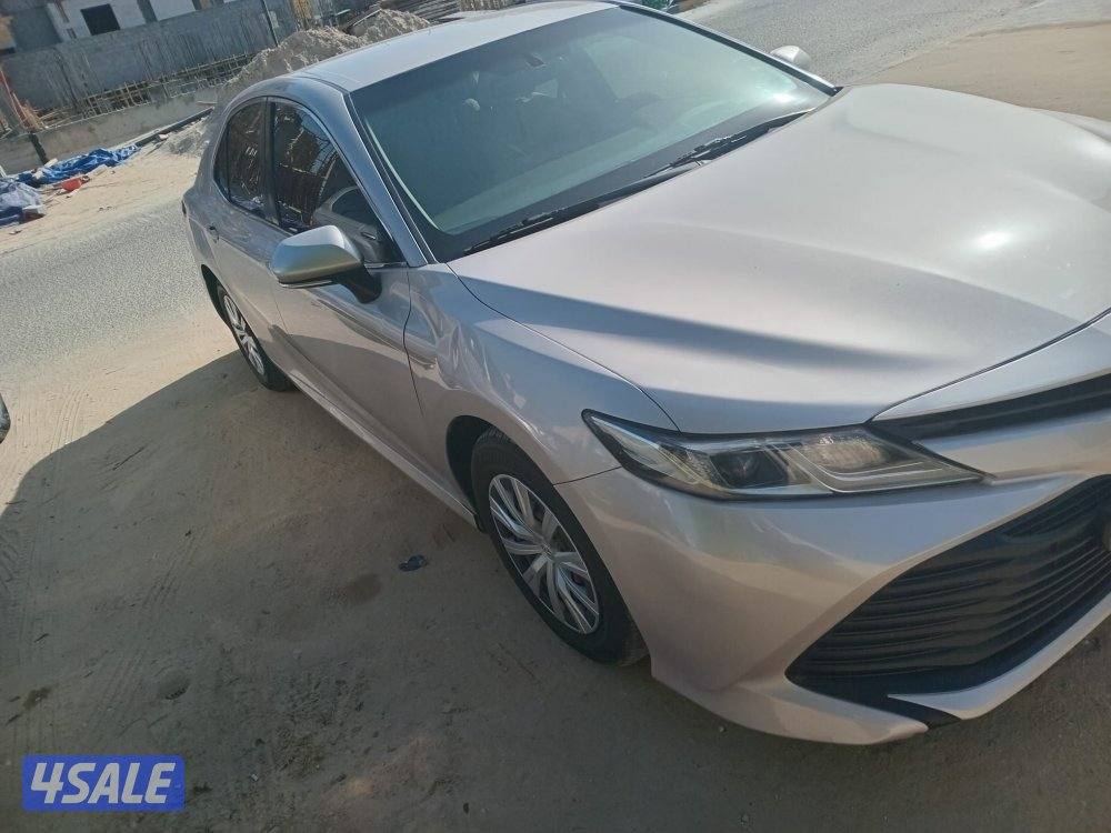 للبيع كامري ٢٠١٩  ماشي ٢٩٥ ضربه بالشاصي من الخلف لا  تثر في الاستعمال2