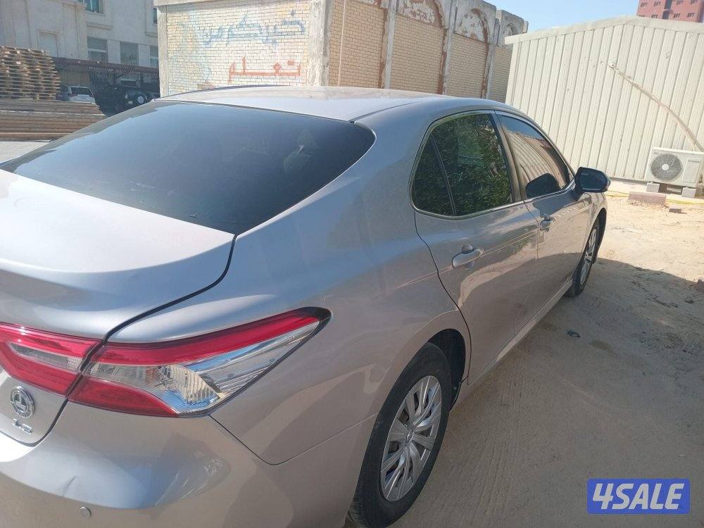 للبيع كامري ٢٠١٩  ماشي ٢٩٥ ضربه بالشاصي من الخلف لا  تثر في الاستعمال3