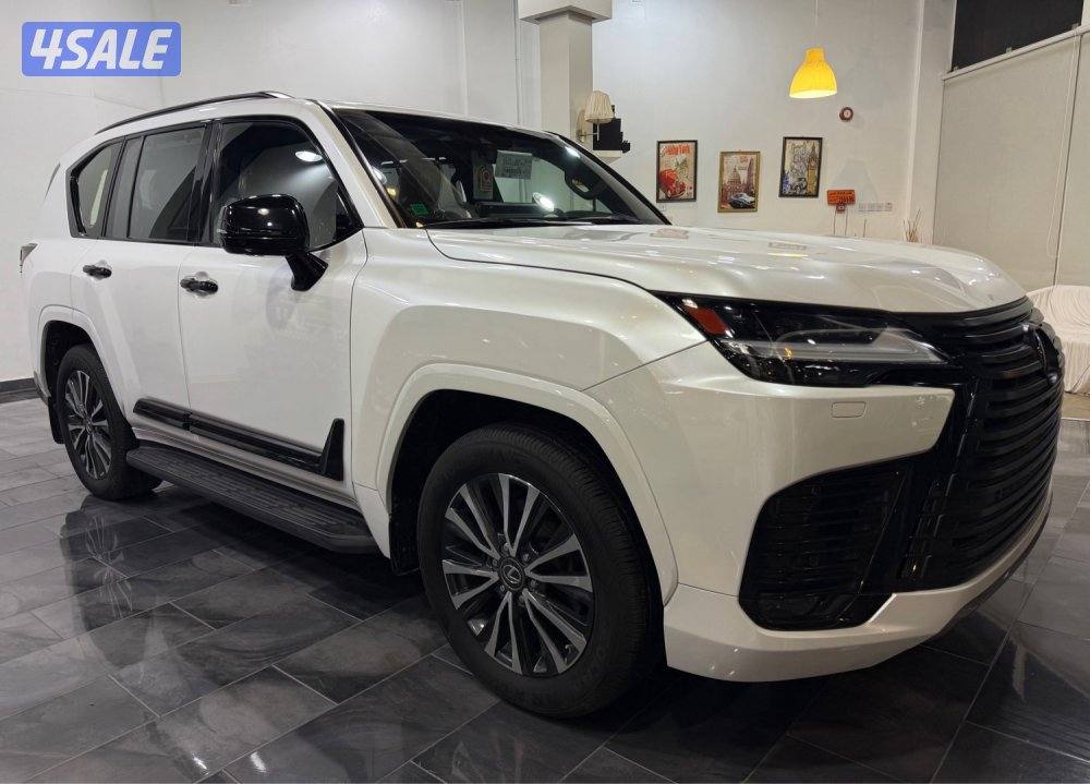 لكزس الساير عداد ٤٧ بحالة المصنع1