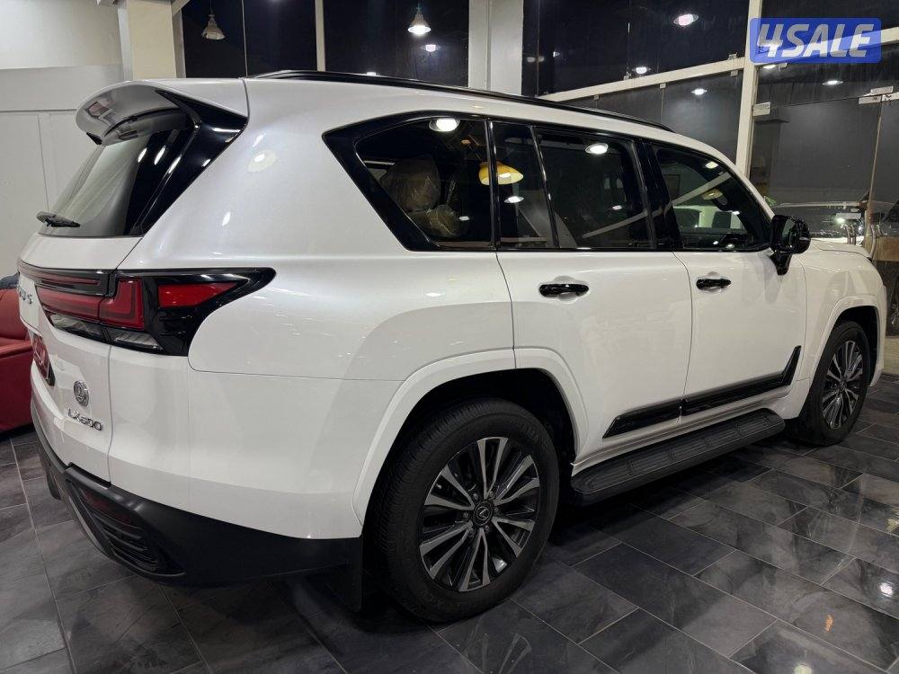 لكزس الساير عداد ٤٧ بحالة المصنع2