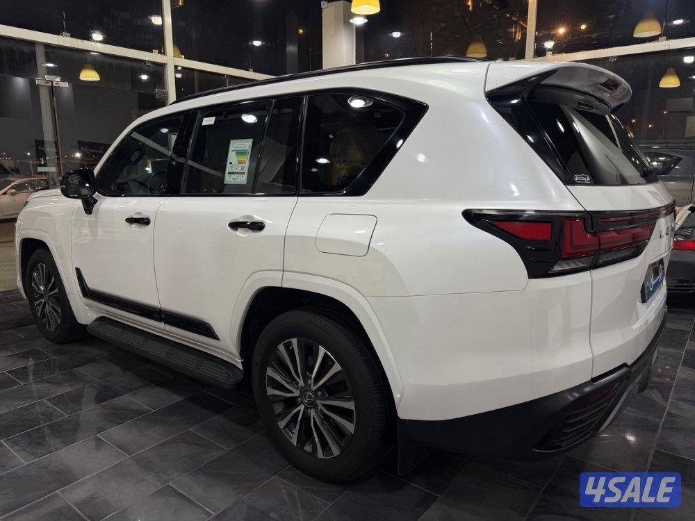 لكزس الساير عداد ٤٧ بحالة المصنع3