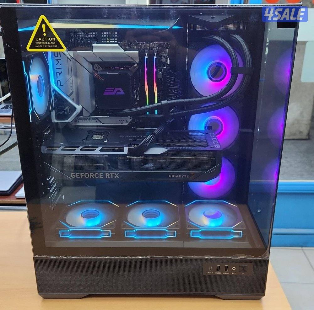 للبيع بي سيCore i9 14gen/32 GB DDR5 RAM/2TB SSD.M.2 /5070 Ti RTX3