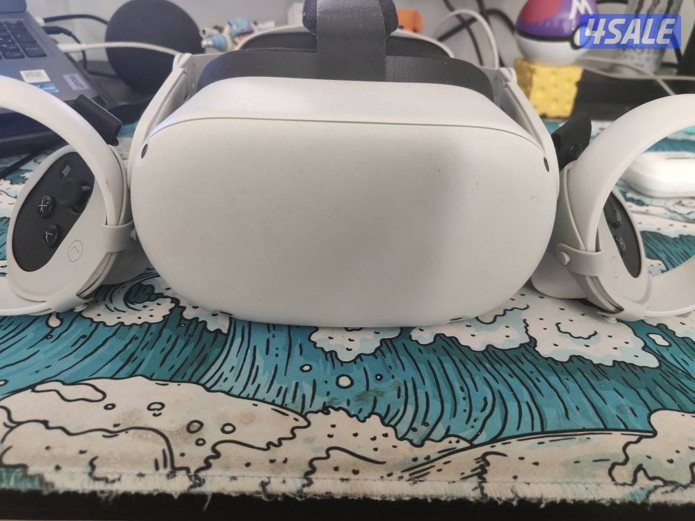 meta quest 2 vr with official accessories perfect condition1