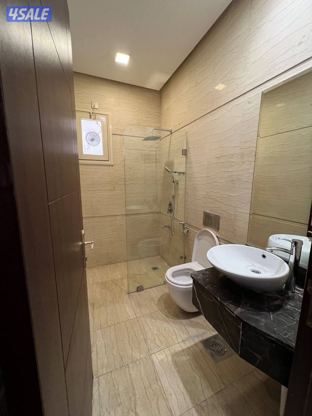 للايجار دور ارضي بالفنيطيس مدخل خاص1