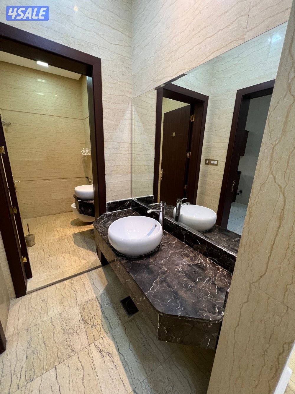 للايجار دور ارضي بالفنيطيس مدخل خاص2