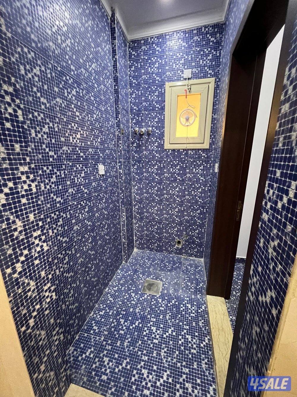 للايجار دور ارضي بالفنيطيس مدخل خاص7