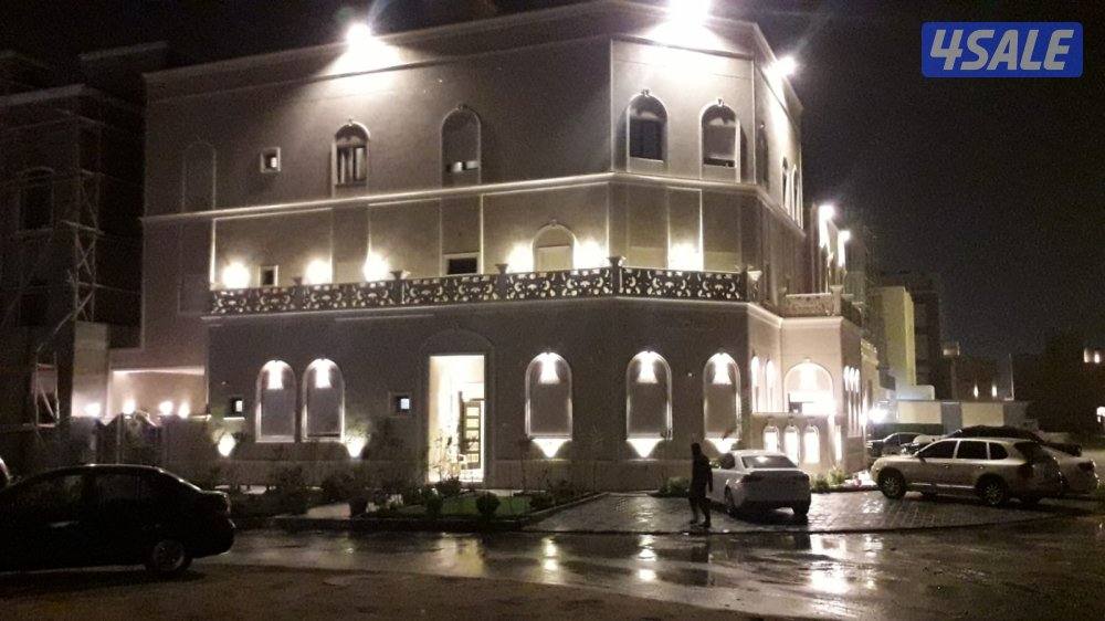 شقه للايجار في جنوب عبدالله المبارك تشطيب راقي رجاء التواصل واتساب0