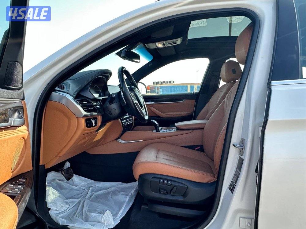 بي ام X6 موديل ٢٠١٧ بحالة الوكالة8