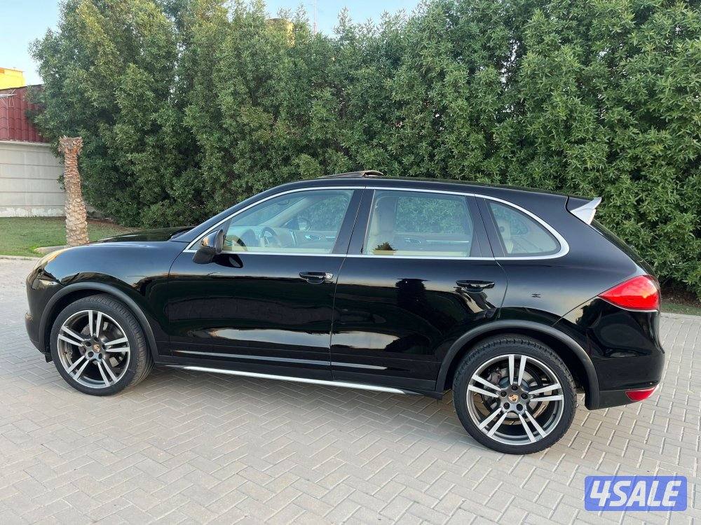 بورش كايين موديل 2014 ماشي 180 صبغ الوكاله عدا1