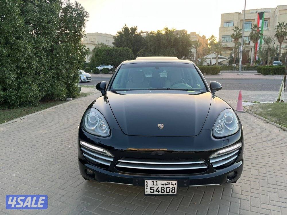 بورش كايين موديل 2014 ماشي 180 صبغ الوكاله عدا5