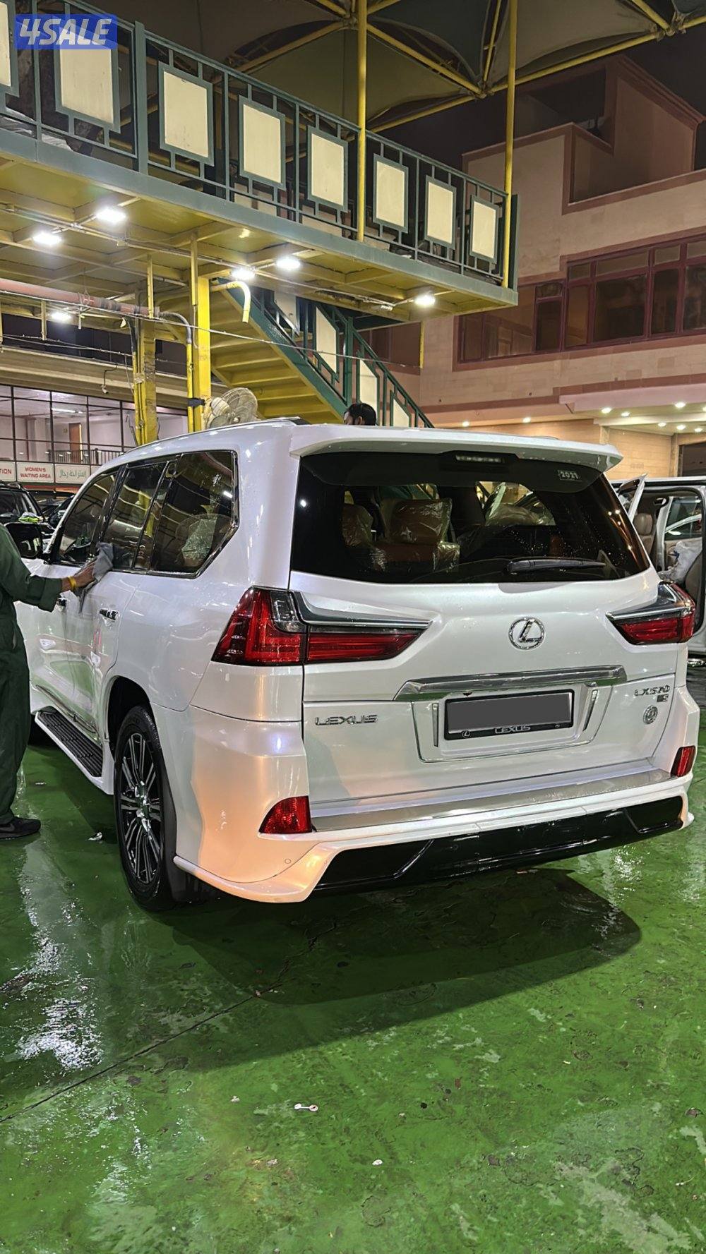 لكزس 2018 الساير2