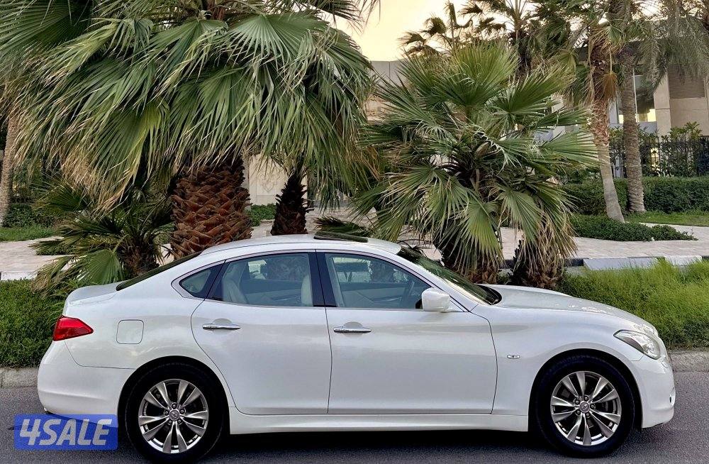 انفينتيM 3.7 م 2013 بحاله ممتازه عداد 200 الف سيرفس منتظم شرط الفحص5