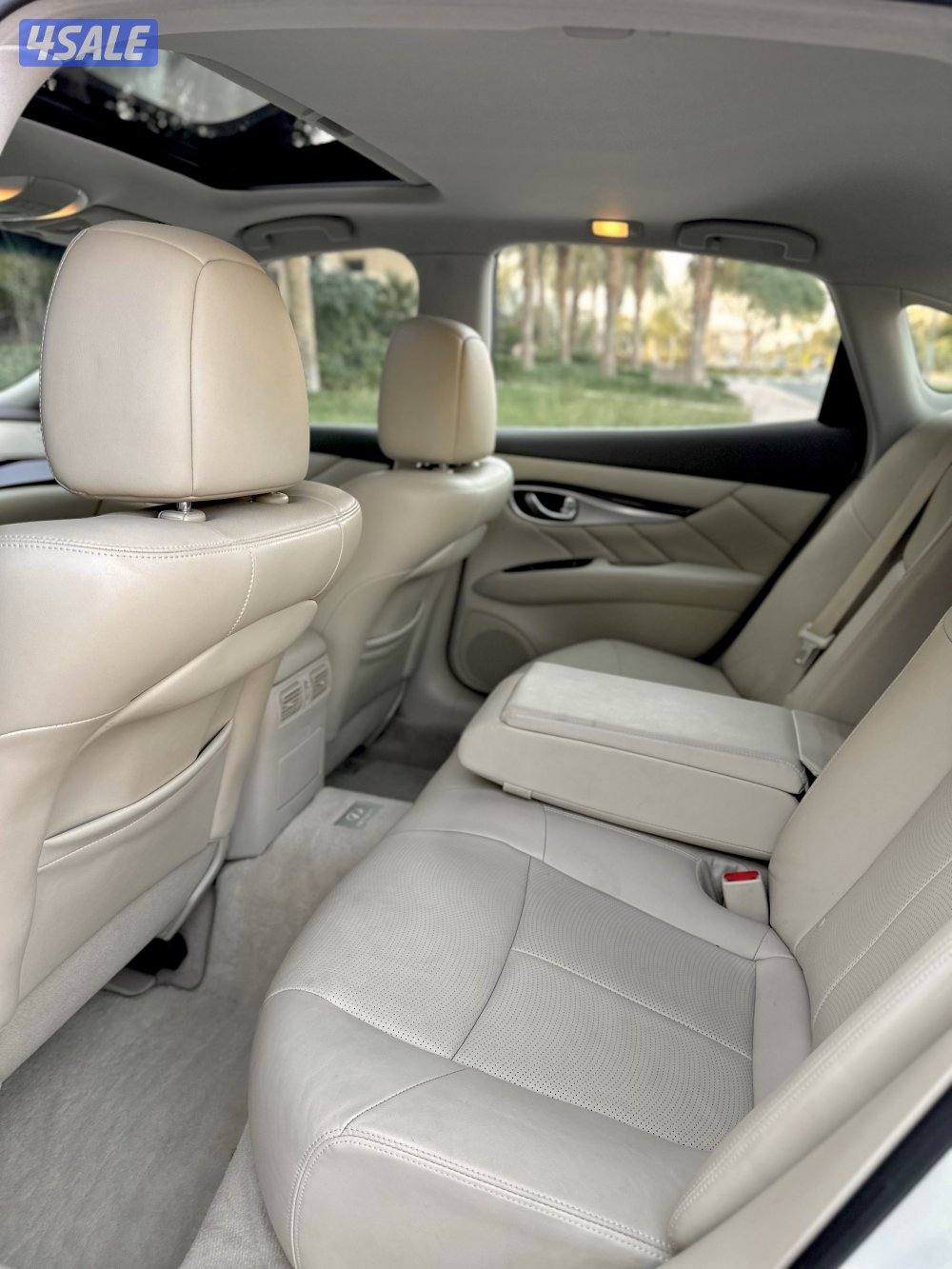 انفينتيM 3.7 م 2013 بحاله ممتازه عداد 200 الف سيرفس منتظم شرط الفحص8