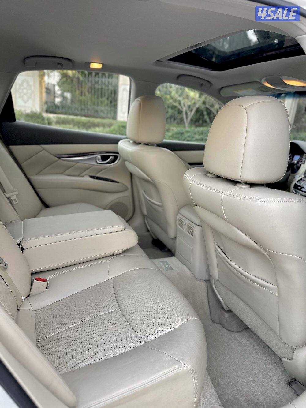 انفينتيM 3.7 م 2013 بحاله ممتازه عداد 200 الف سيرفس منتظم شرط الفحص9