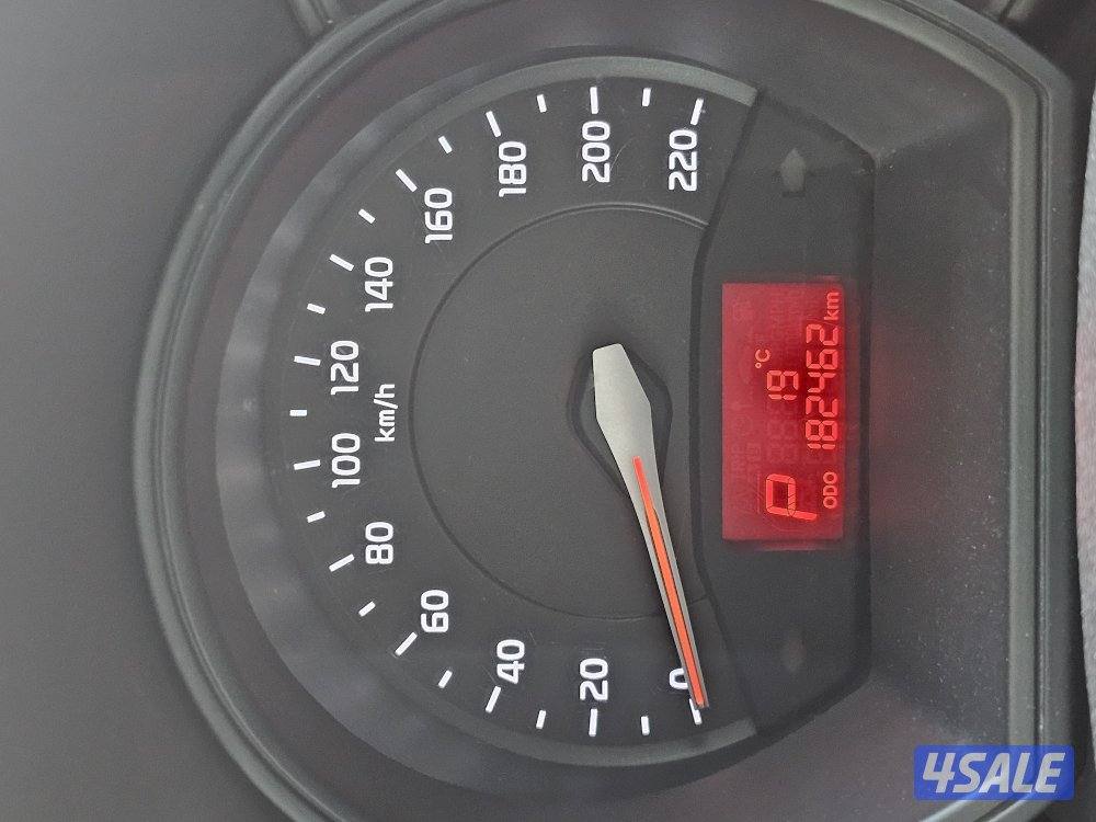 كيا ريو نضيف جدآ ، ولا قطعة مصبوغة ولله الحمد ، شرط الفحص للجادين فقط2