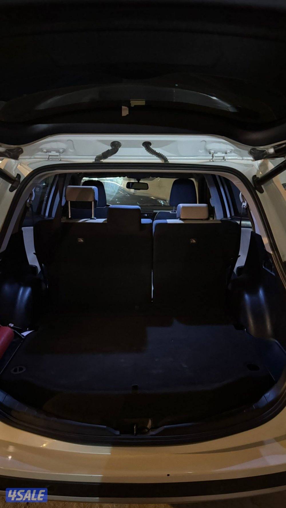 تويوتا راف فور كامل المواصفات ماشي 138 الف6