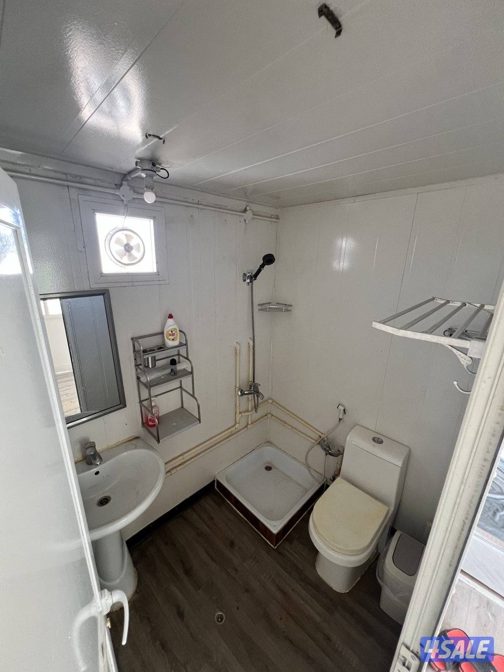 شاليه 4-6 ساندوج مع مكيف 2طن مافي خرير  الموقع السالمي حول السكراب4