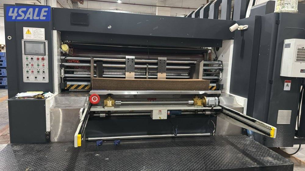 للبيع مصنع صناعة علب الكرتون مع خط تسكير العلب ودباية ومكبس3