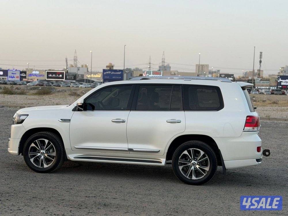 لاندكروز 2020 تورنق عداد 120 كم5