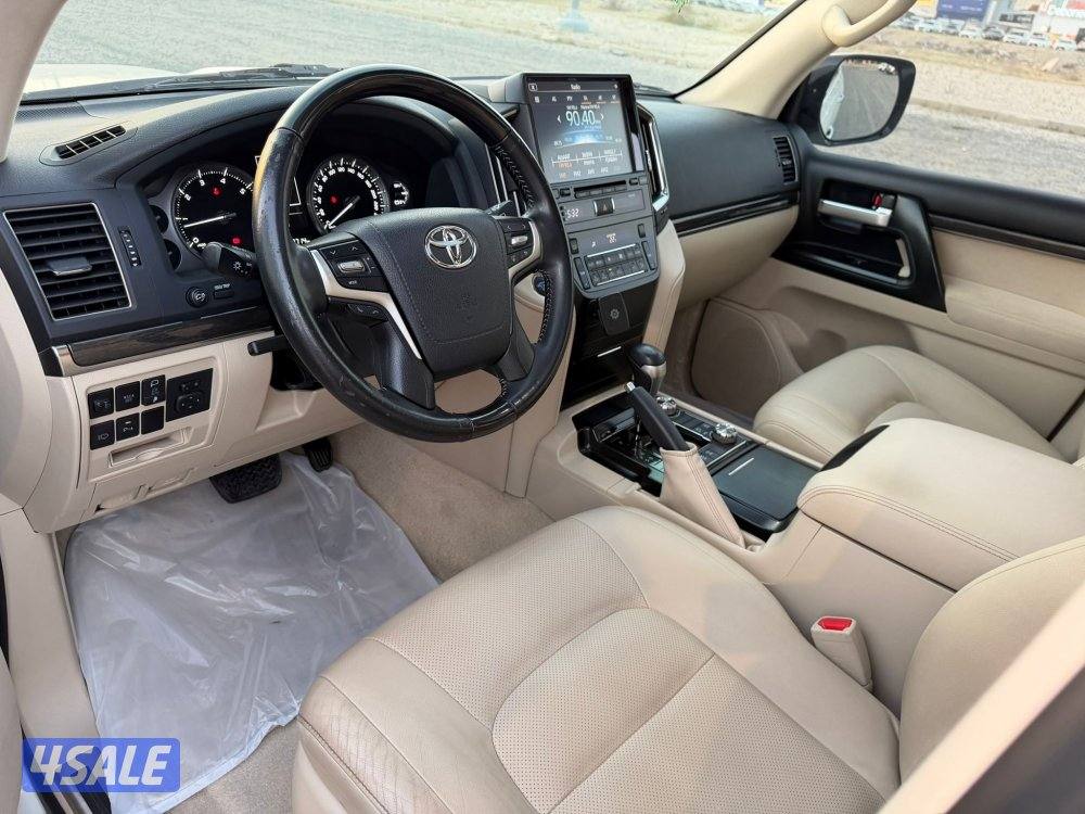 لاندكروز 2020 تورنق عداد 120 كم9