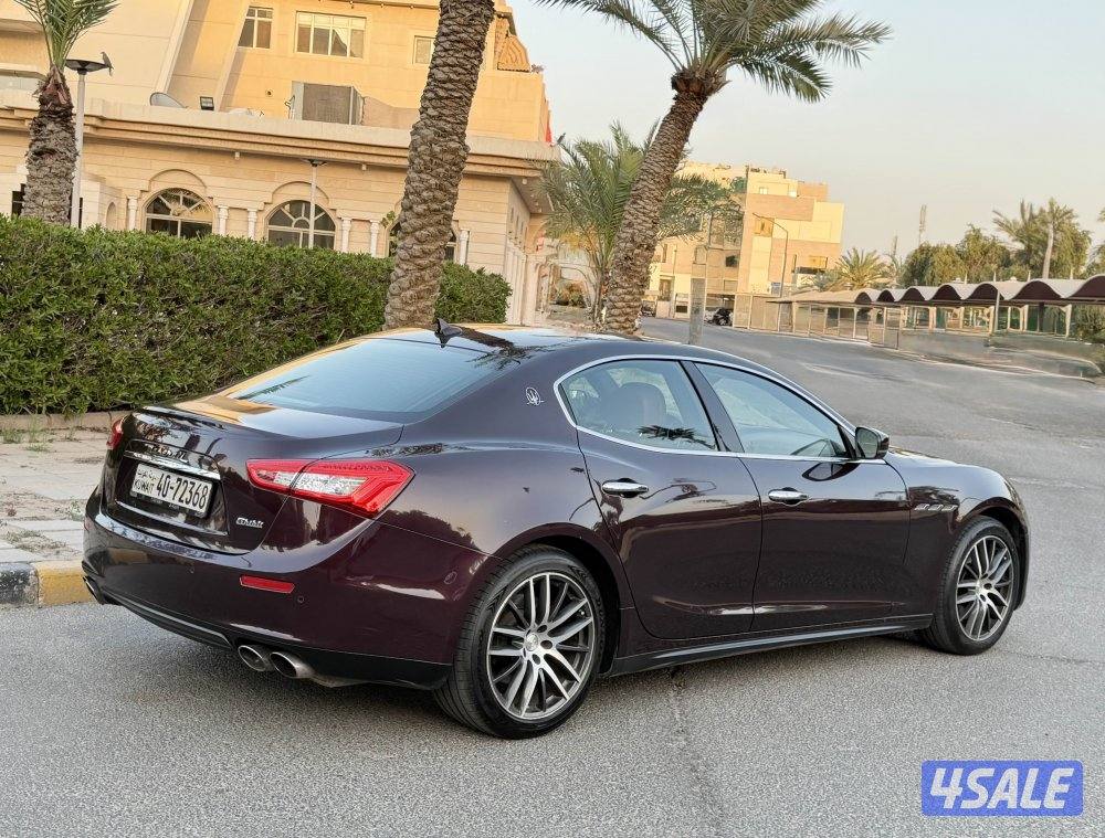 Ghibli new shape 57.000km model 2017 perfect conditions1