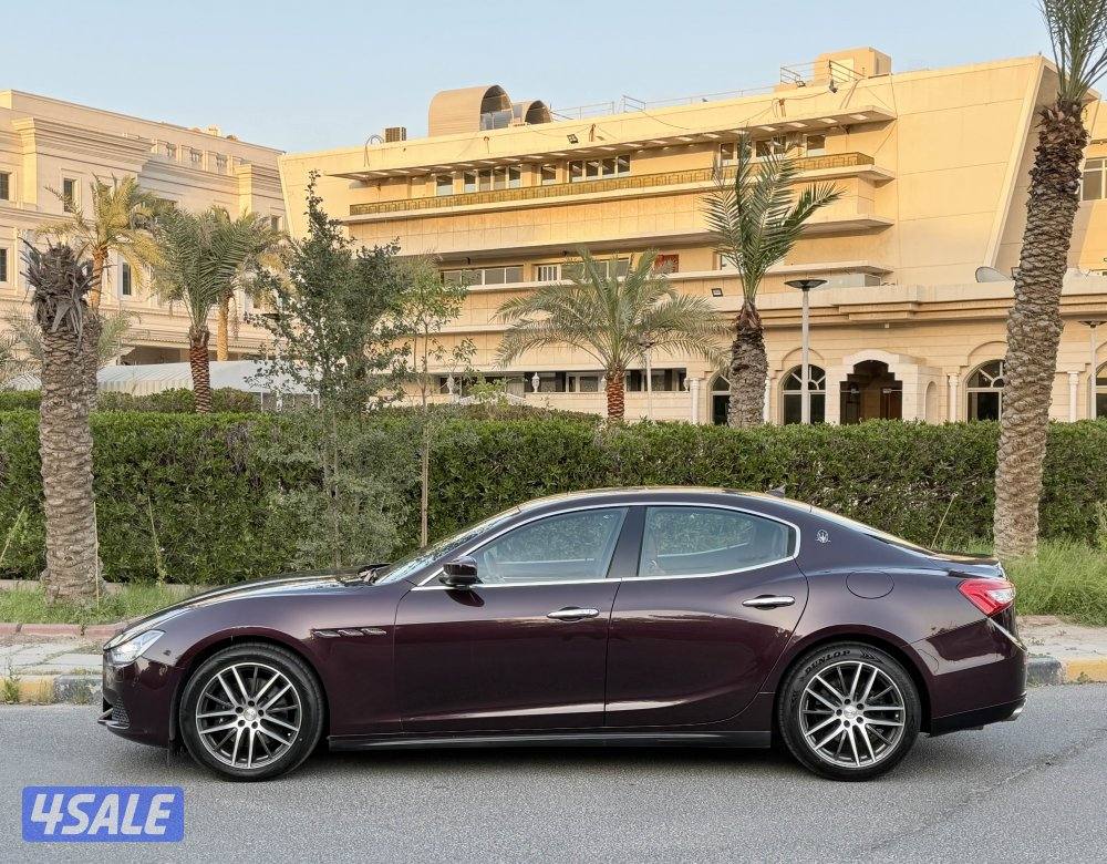 Ghibli new shape 57.000km model 2017 perfect conditions3