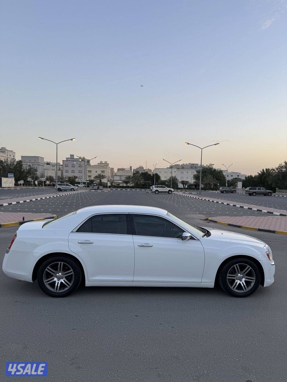 كرايزلر C300 صبغ الوكاله1