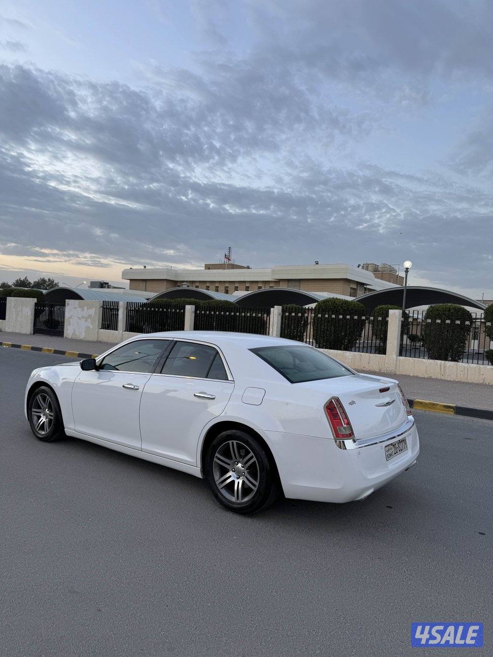 كرايزلر C300 صبغ الوكاله2