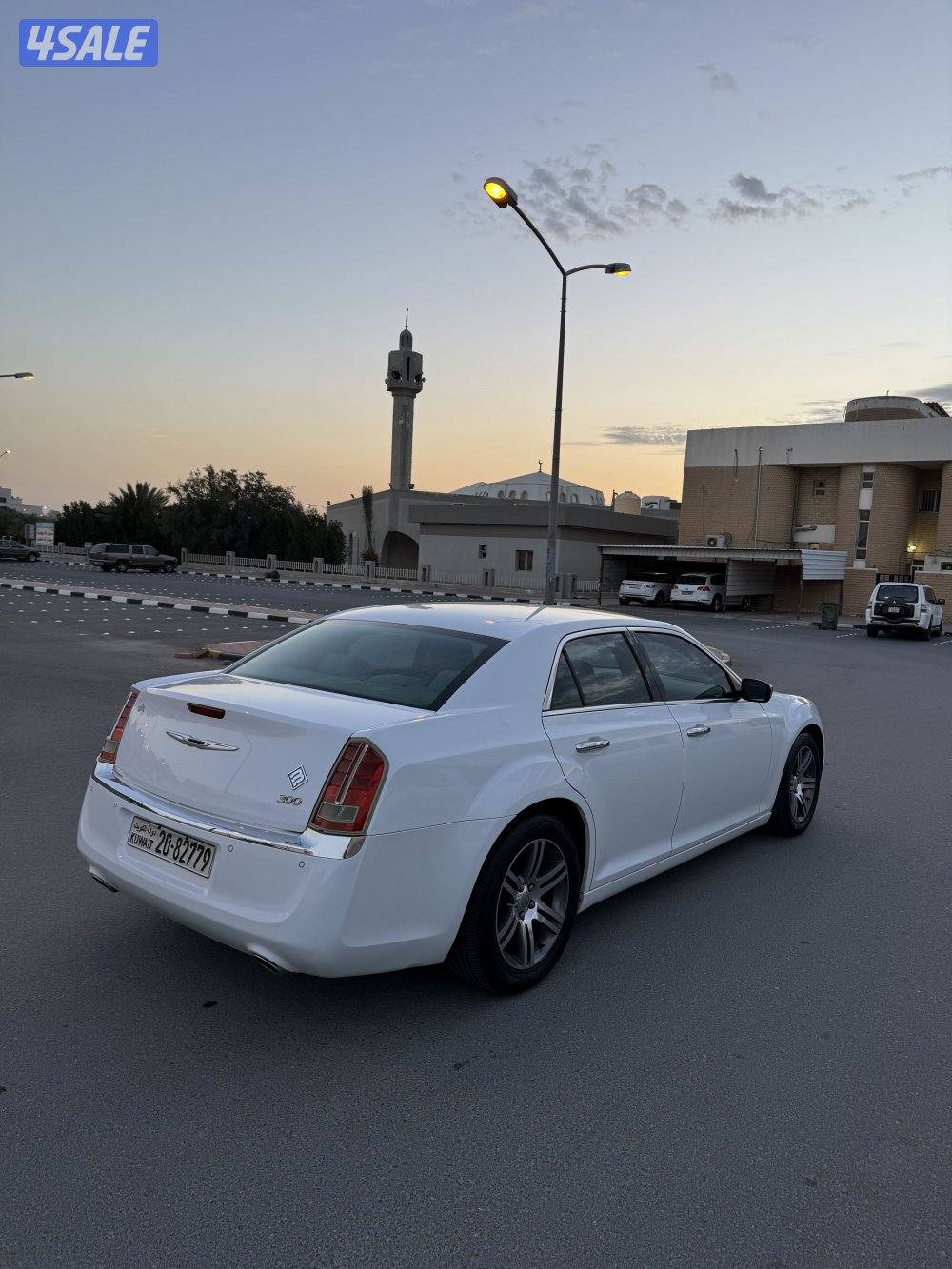 كرايزلر C300 صبغ الوكاله3