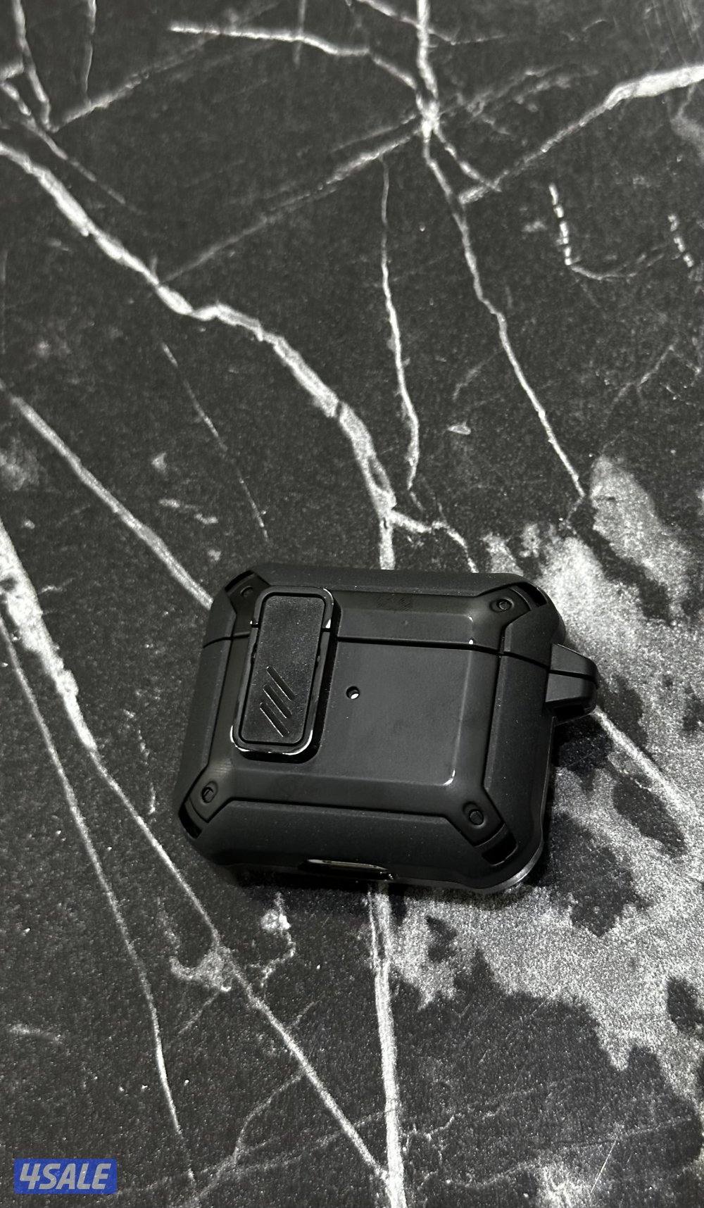 للبيع ايربودز ٣ اصليه نضيفة1