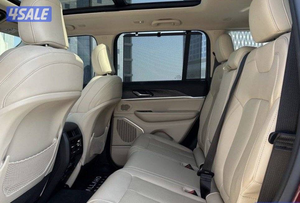 للبيع جراند شروكي صبغ الوكاله بحاله نظيفه جدا5