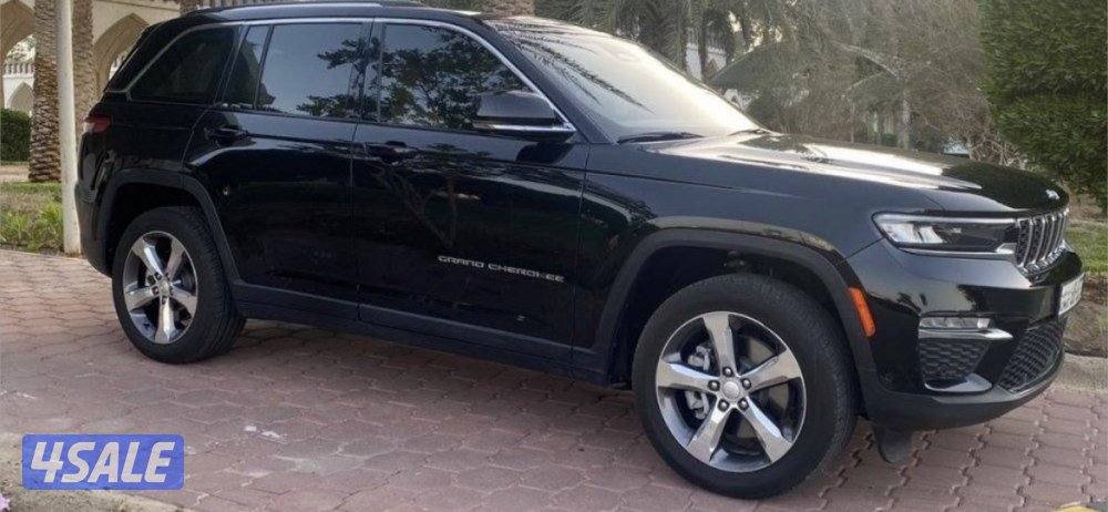 للبيع جراند شروكي صبغ الوكاله بحاله نظيفه جدا9