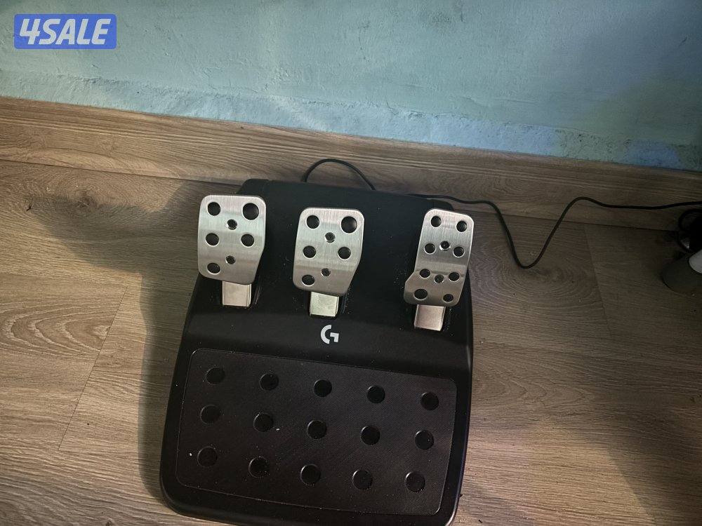 سكان مع دواسات من لوجيتك Logitech wheel g923 ps4/ps5/ps1