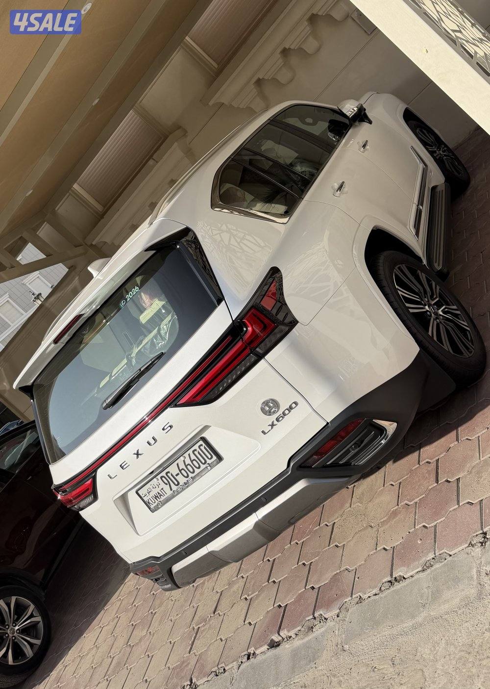 لكسز   LX 600  الدرجه الاولي  اصفااار استلام  من الوكاله  للجادين10