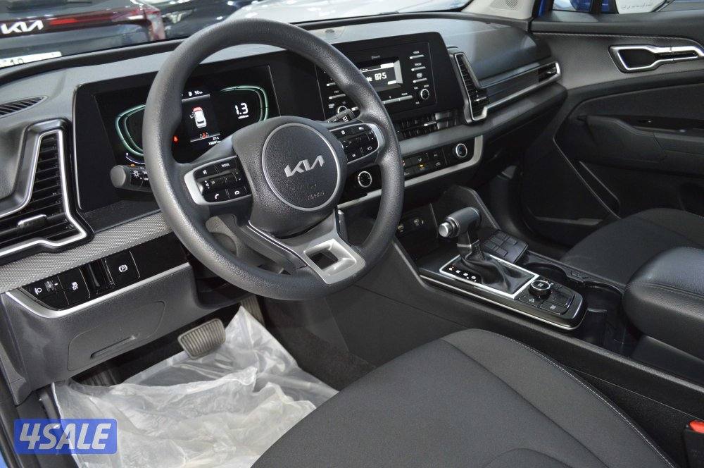 2023 Kia Sportage | 2.0L LX | Excellent Condition | Low Mileage7