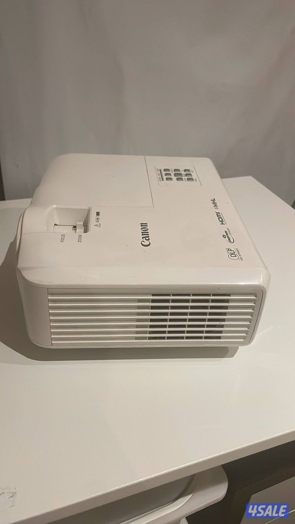 بروجكتر كانون مستعمل2