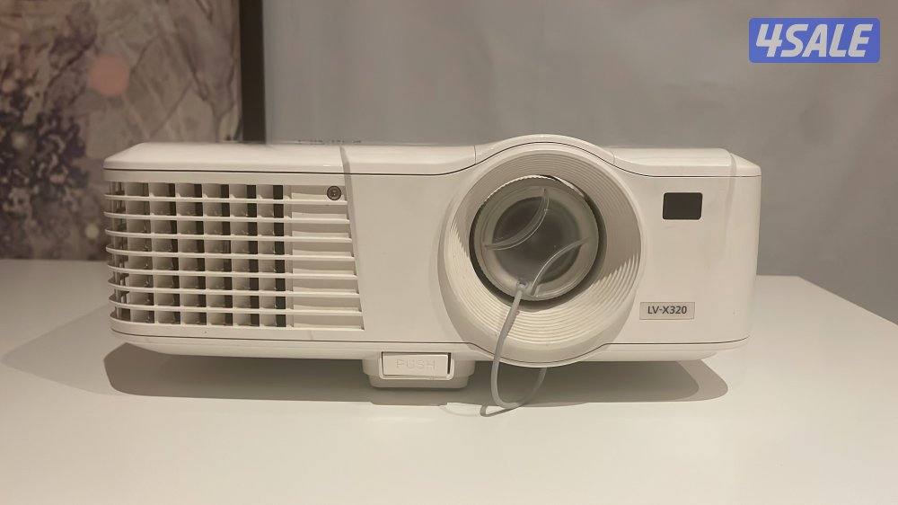 بروجكتر كانون مستعمل4