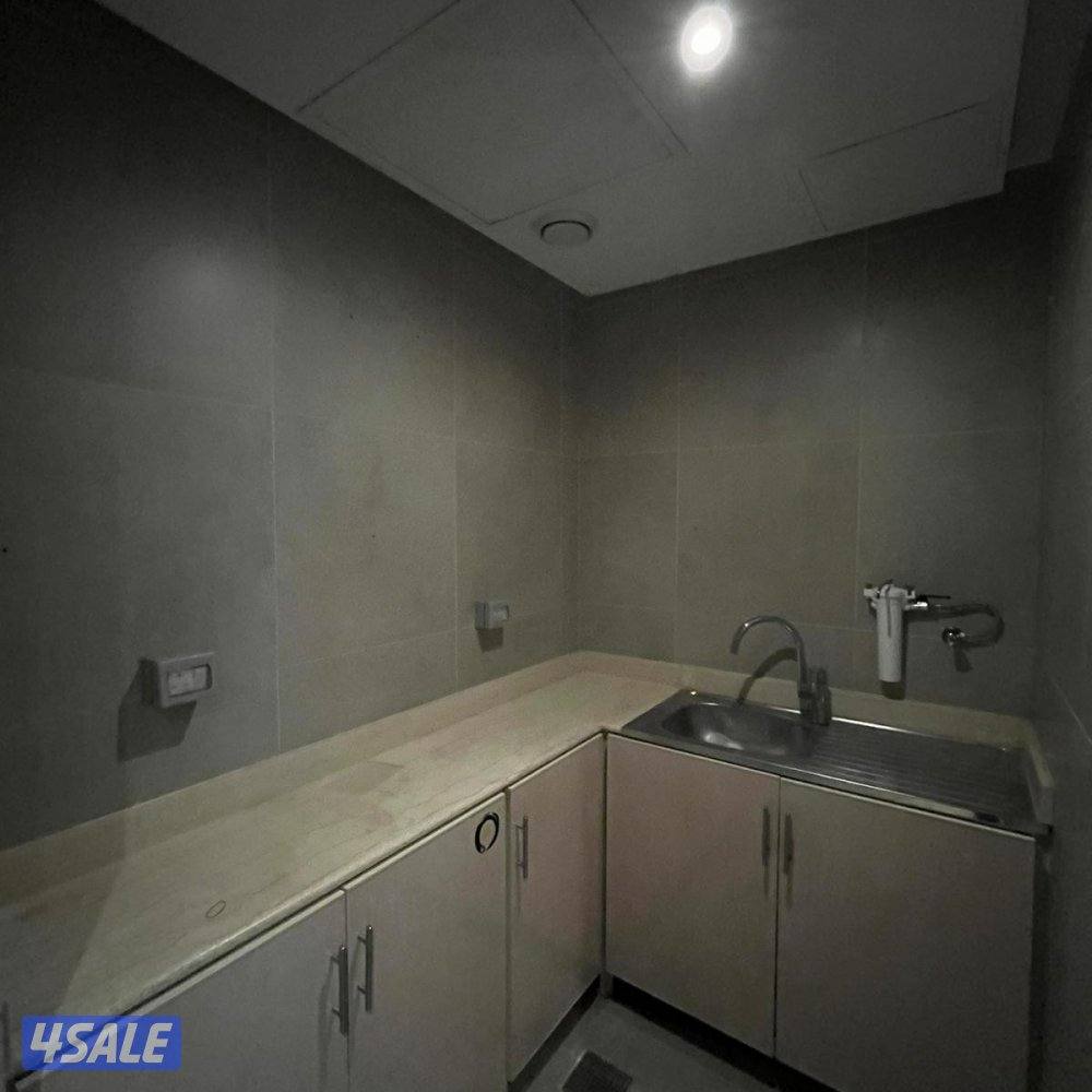 دور كامل تجاري مع فترة سماح للإيجار في السالمية6