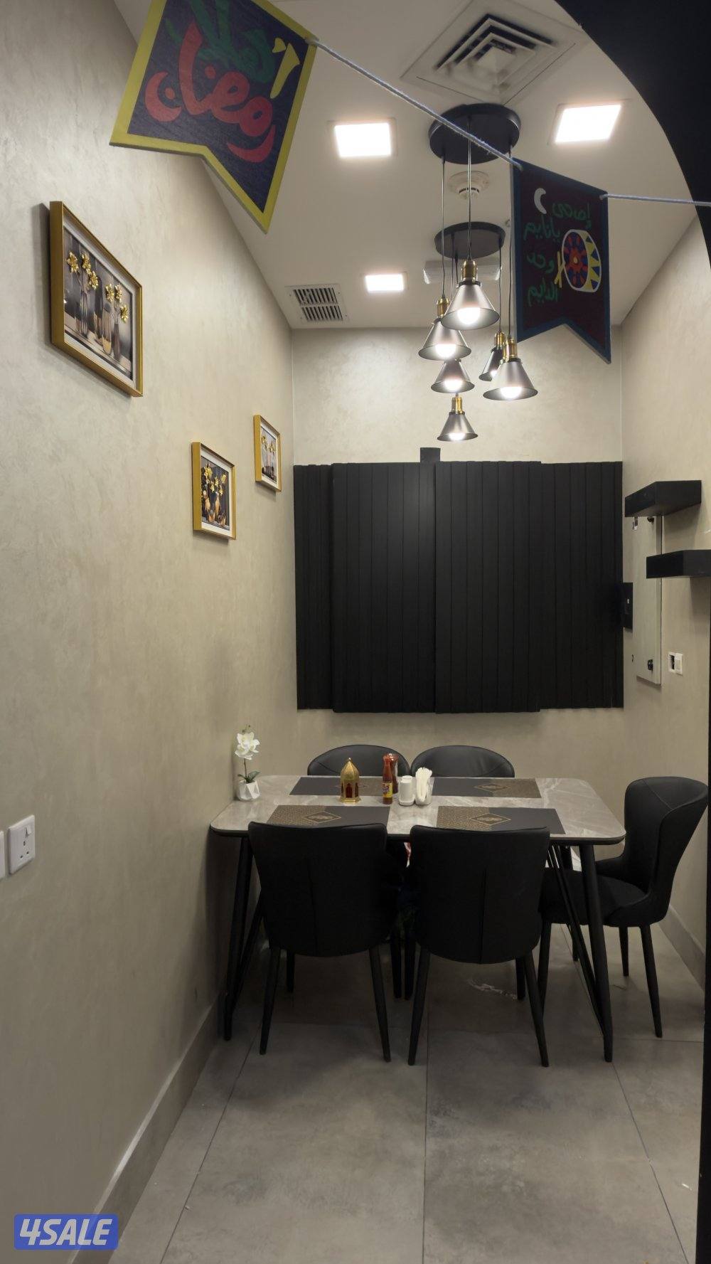 مطعم جديد بالرخصه وجاهز للاستخدام0