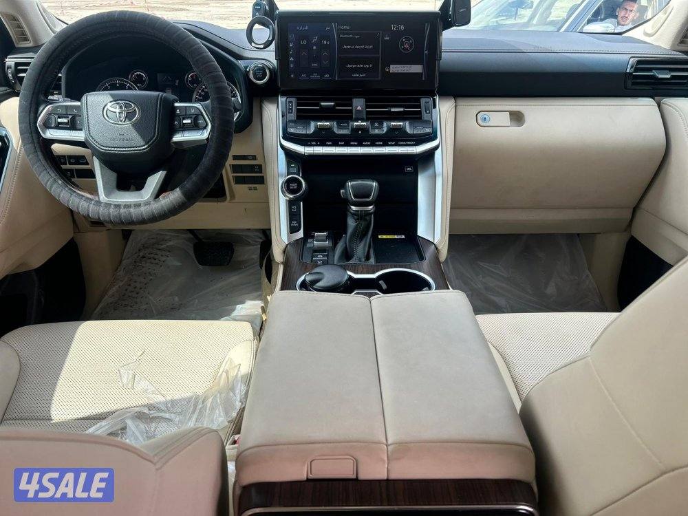 تويوتا لاند كروزر GX.R AEROs twin turbo.V6 موديل 2024 ماشى 40.000 k.m5